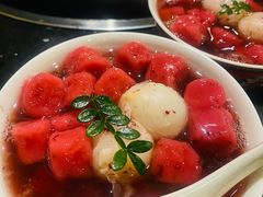 杨梅荔枝冰汤圆-井格重庆火锅(西直门凯德Mall店)