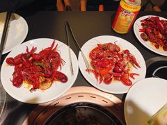 -钱小奴海鲜自助黑金店(杭州滨江龙湖店)