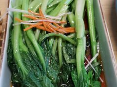 -关东小磨东北菜(上海长风大悦城店)