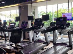 -威克健身游泳(万菱汇店)