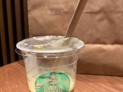 -星巴克(杭州湖滨银泰E区店)