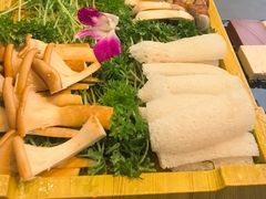 -慢丽江·云南野生菌土鸡锅(西山店)