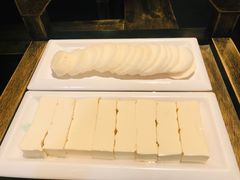 -怡品川宇火锅(宝立方店)