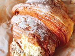 泡芙羊角-OUR Bakery(三里屯太古里店)