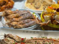 -三妹小龙虾·黄油蟹(华侨城总店)