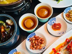 -凤凰湘语·平价海鲜餐厅(浦东旗舰店)