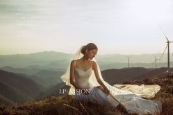 -乐派诗婚纱摄影