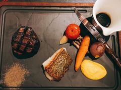 -恰餐厅及酒吧 CHAR Bar & Grill (北京丽都皇冠假日店)