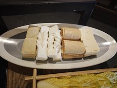 -尚尚仙·酸汤猪手·猪肚鸡火锅(华联万柳购物中心店)