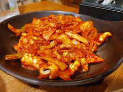 炒鱿鱼-包装马车·韩国料理·포장마차