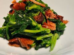 豌豆尖炒榛蘑-止观小馆·辽河口渔家菜(王府井店)