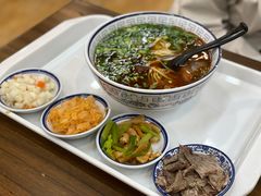 -陇兴楼兰州拉面(西安咸阳国际机场店)