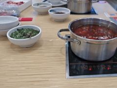 -杨老板·海鲜集市火锅·鲜切牛肉(中防万宝店)