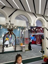 -奈尔宝·儿童乐园·亲子餐厅(华采天地店)