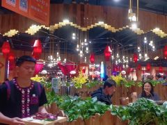 -老滇山寨•云南特色菜•地方菜•民族风情歌舞表演(金碧店)