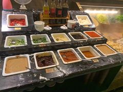 自助调料区-一绪に寿喜烧自助(世茂广场店)
