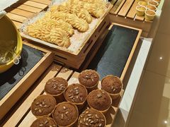 -享遇.锅姥姥牛排海鲜自助(小寨店)