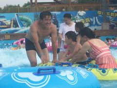 -热带风暴水上乐园(新镇路)