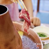 应该是加盟店，有可能的话还是建议去聚宝源老店