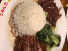 双拼饭-澳门陈光记烧味饭店(南京德基广场店)