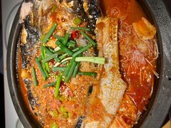 -鸣记脆皮烤鱼·海鲜烤鱼(三八广场店)