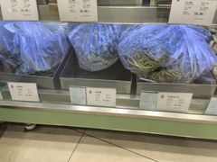 面包甜点陈列柜-上海哈尔滨食品厂(淮海中路店)