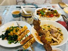 -汗腾格里·风味餐厅(新疆驻京办店)
