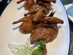 烤乳鸽-铜锣湾·有麝自然香(长嘉汇购物公园店)
