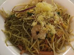 -新大咀港式茶餐厅(宝山万达店)