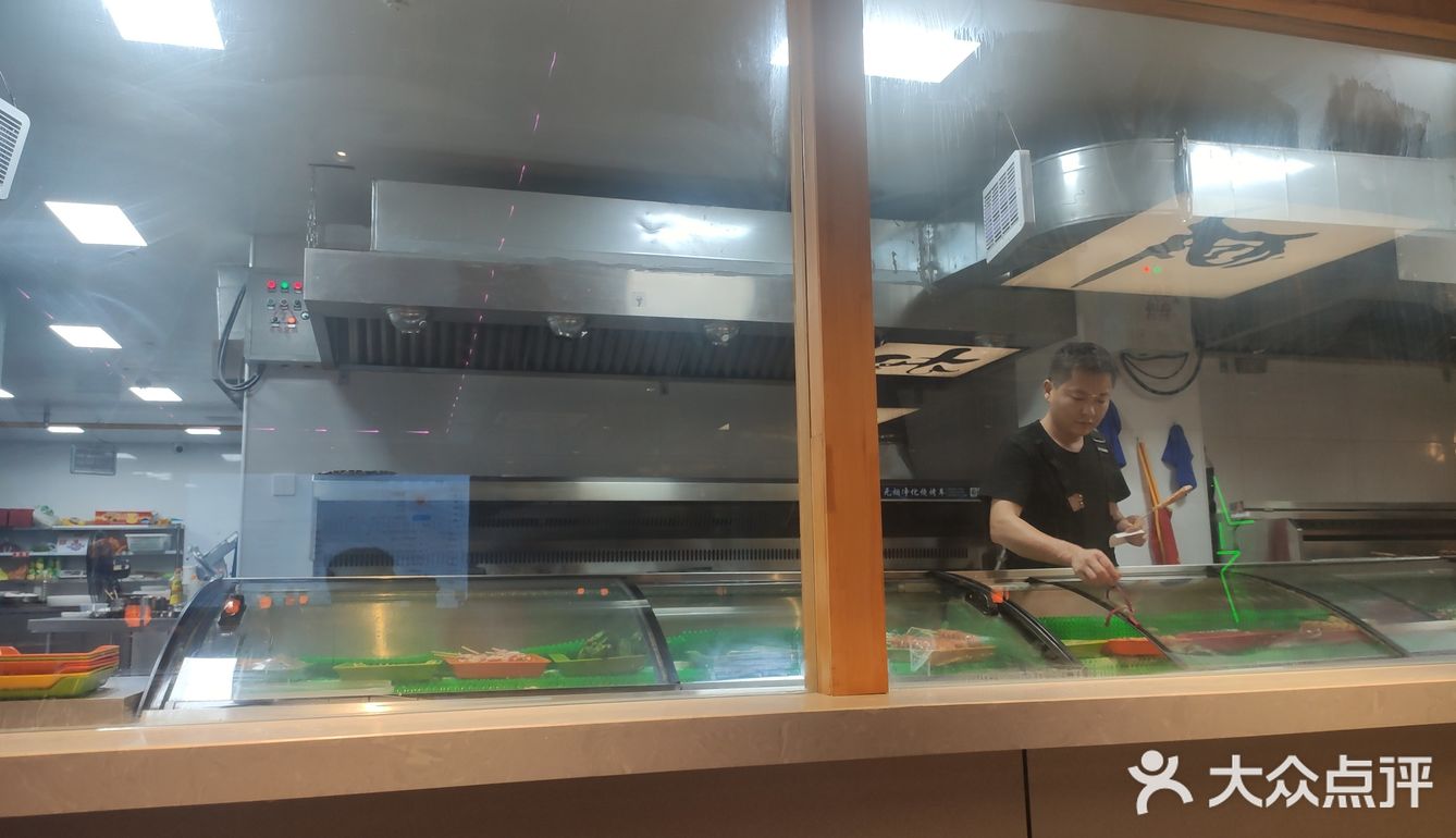 独自品味寂寞夜