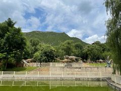 -百里山水画廊-恐龙游乐园