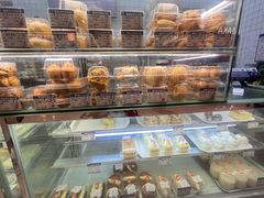 -白玉兰食品甜凤店(合生汇店)