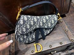 -小飞侠奢侈品回收 寄卖 养护(宝山宝龙广场店)