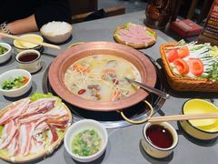 -阿婆情腊排骨火锅·野生菌季(古城旗舰店)