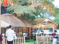 -三亚火车头万人海鲜广场