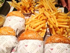 -The Habit Burger Grill 哈比特汉堡(复兴soho店)