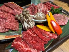 -炼火烤肉店