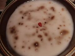 -老牌坊云南鱼豆花火锅(哈西万达店)