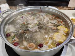 清远脆皮鸡煲-汤膳·脆皮爽鸡煲(景诚园综合楼店)