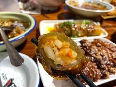 -爆炸头阿姨小四川正宗川味小吃(无任何分店)