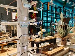 -Trend1881视光·蔡司视觉(领展广场店)