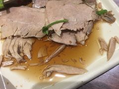 -亮亮面馆(经六路店)
