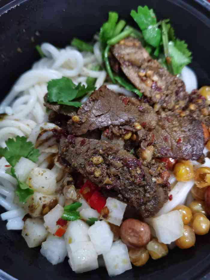 牛聋子津市牛肉炖粉(贺龙体育馆店)-"特地请朋友过来吃,点了一份红烧