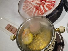 -海鲨湾海鲜会馆(百家湖1912店)