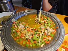 -盐帮食坊•小河帮川菜(四川师大店)