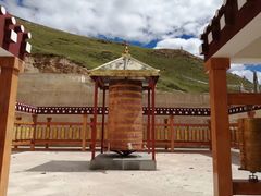 -比如骷髅墙景区