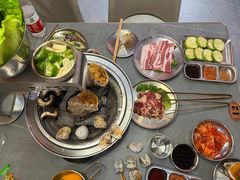 -围炉肉舍丹东海鲜烤肉·烤活鳗(步行街店)
