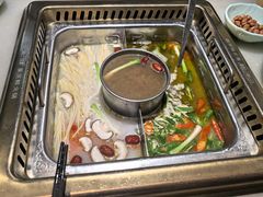 -巴渝瓦肆重庆鲜火锅(宝龙环湖店)