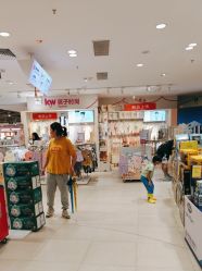 -孩子王(静安大融城店)