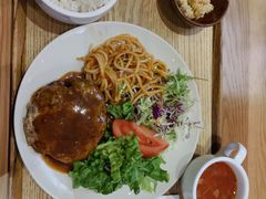 汉堡肉套餐-Café & Meal MUJI(北京坊店)